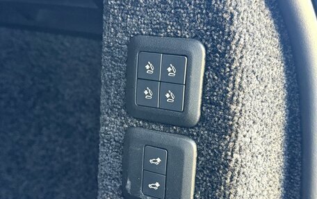 Land Rover Range Rover IV рестайлинг, 2019 год, 7 350 000 рублей, 9 фотография