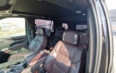 Cadillac Escalade V, 2022 год, 9 900 000 рублей, 14 фотография