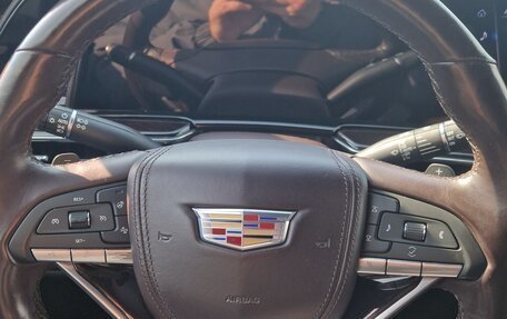 Cadillac Escalade V, 2022 год, 9 900 000 рублей, 22 фотография