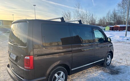 Volkswagen Caravelle T6 рестайлинг, 2016 год, 3 400 000 рублей, 4 фотография