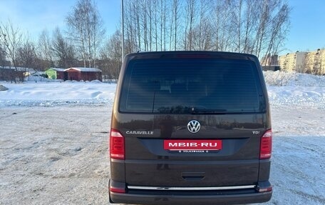 Volkswagen Caravelle T6 рестайлинг, 2016 год, 3 400 000 рублей, 6 фотография