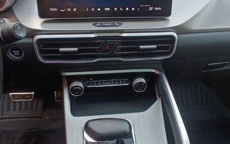 Geely Coolray I, 2023 год, 1 350 000 рублей, 8 фотография