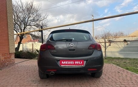 Opel Astra J, 2010 год, 770 000 рублей, 12 фотография