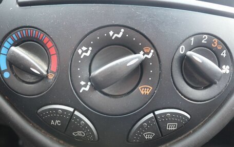 Ford Focus IV, 2003 год, 180 000 рублей, 10 фотография