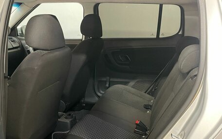 Skoda Fabia II, 2013 год, 440 000 рублей, 12 фотография