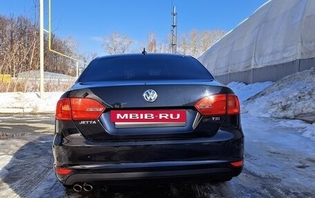 Volkswagen Jetta VI, 2011 год, 950 000 рублей, 7 фотография