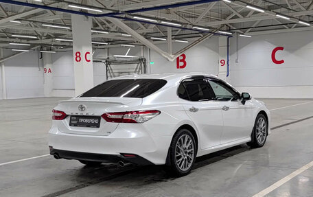 Toyota Camry, 2020 год, 3 020 000 рублей, 5 фотография