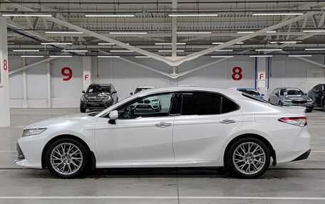 Toyota Camry, 2020 год, 3 020 000 рублей, 8 фотография