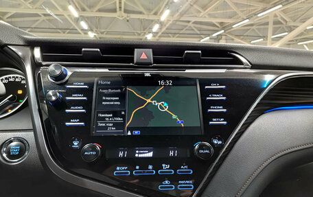 Toyota Camry, 2020 год, 3 020 000 рублей, 15 фотография