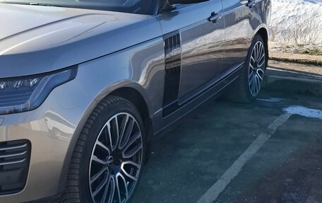 Land Rover Range Rover IV рестайлинг, 2018 год, 7 300 000 рублей, 2 фотография