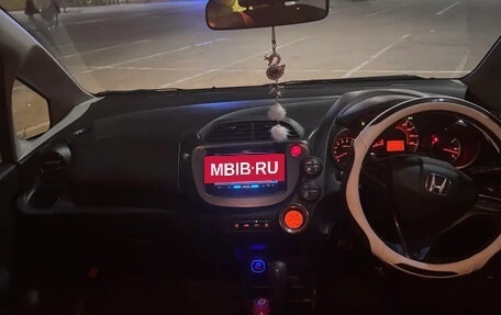 Honda Fit III, 2011 год, 999 000 рублей, 5 фотография