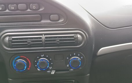 Chevrolet Niva I рестайлинг, 2016 год, 600 000 рублей, 8 фотография