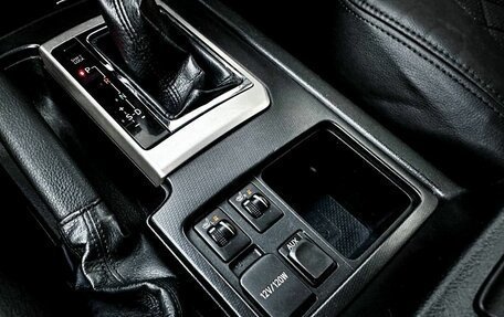 Toyota Land Cruiser Prado 150 рестайлинг 2, 2013 год, 3 482 000 рублей, 19 фотография