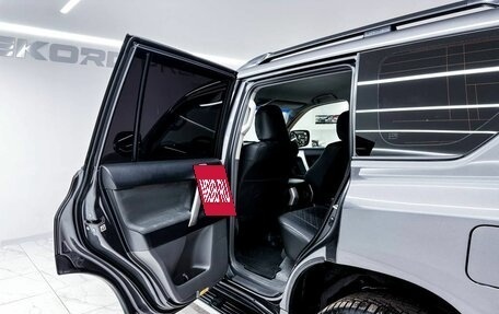 Toyota Land Cruiser Prado 150 рестайлинг 2, 2013 год, 3 482 000 рублей, 15 фотография