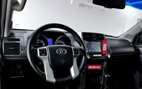 Toyota Land Cruiser Prado 150 рестайлинг 2, 2013 год, 3 482 000 рублей, 12 фотография