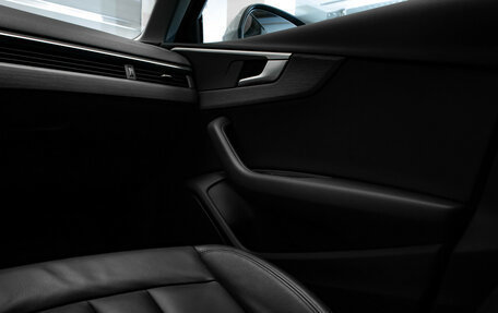 Audi A4, 2019 год, 2 750 000 рублей, 23 фотография