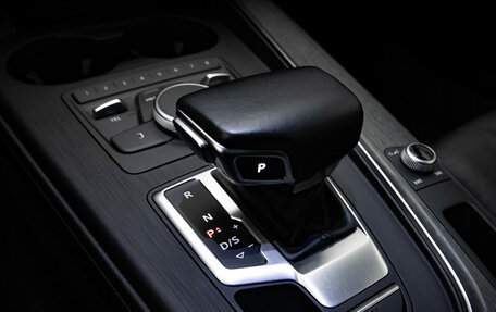 Audi A4, 2019 год, 2 750 000 рублей, 18 фотография