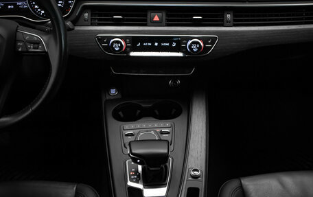 Audi A4, 2019 год, 2 750 000 рублей, 17 фотография