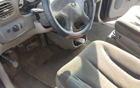 Dodge Caravan IV, 2001 год, 220 000 рублей, 2 фотография