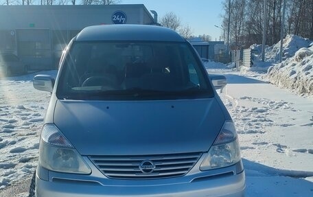 Nissan Serena II, 2002 год, 700 000 рублей, 1 фотография