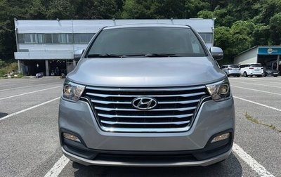 Hyundai Grand Starex Grand Starex I рестайлинг 2, 2020 год, 3 700 000 рублей, 1 фотография