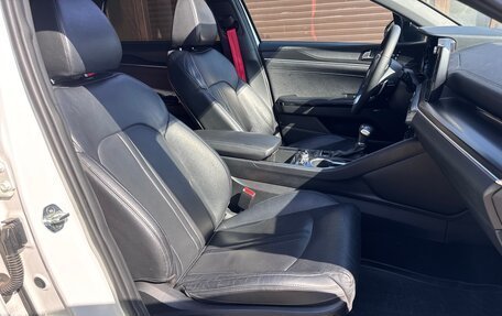 KIA K5, 2020 год, 2 390 000 рублей, 28 фотография