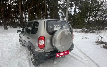 Chevrolet Niva I рестайлинг, 2011 год, 300 000 рублей, 3 фотография