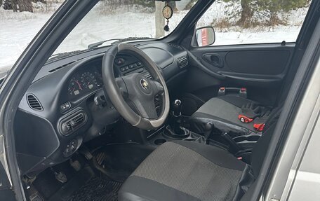 Chevrolet Niva I рестайлинг, 2011 год, 300 000 рублей, 5 фотография