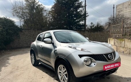 Nissan Juke II, 2011 год, 940 000 рублей, 3 фотография