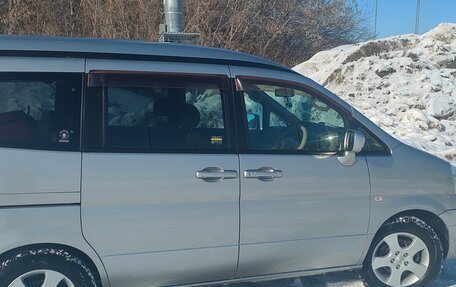 Nissan Serena II, 2002 год, 700 000 рублей, 4 фотография