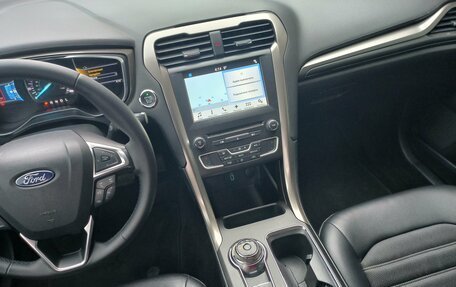 Ford Fusion (North America) II, 2016 год, 1 570 000 рублей, 24 фотография