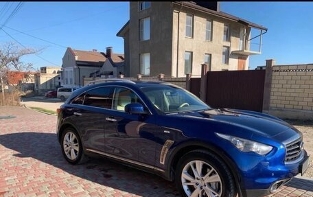 Infiniti QX70, 2015 год, 2 200 000 рублей, 3 фотография