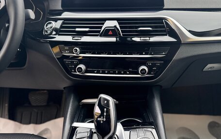 BMW 5 серия, 2020 год, 3 150 000 рублей, 8 фотография