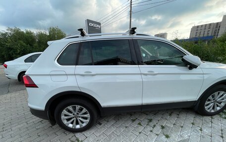 Volkswagen Tiguan II, 2021 год, 3 400 000 рублей, 3 фотография