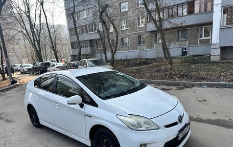 Toyota Prius, 2012 год, 920 000 рублей, 7 фотография