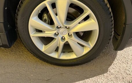 Infiniti QX70, 2015 год, 2 750 000 рублей, 12 фотография