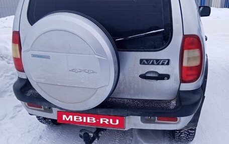 Chevrolet Niva I рестайлинг, 2003 год, 320 000 рублей, 1 фотография