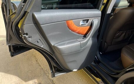 Infiniti QX70, 2015 год, 2 750 000 рублей, 32 фотография