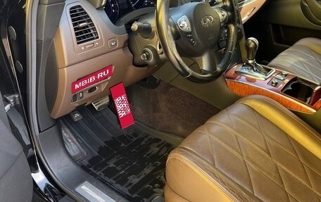 Infiniti QX70, 2015 год, 2 750 000 рублей, 27 фотография