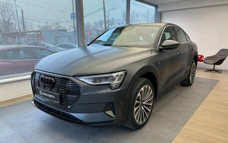 Audi e-tron Sportback I, 2021 год, 5 990 000 рублей, 1 фотография
