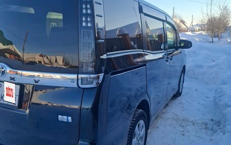 Toyota Voxy III, 2014 год, 1 400 000 рублей, 3 фотография