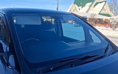 Toyota Voxy III, 2014 год, 1 400 000 рублей, 6 фотография