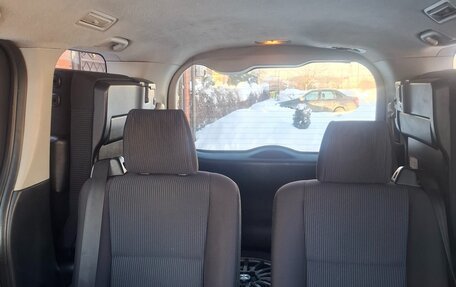 Toyota Voxy III, 2014 год, 1 400 000 рублей, 9 фотография