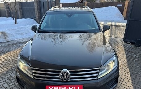 Volkswagen Touareg III, 2016 год, 3 700 000 рублей, 2 фотография