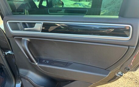 Volkswagen Touareg III, 2016 год, 3 700 000 рублей, 26 фотография