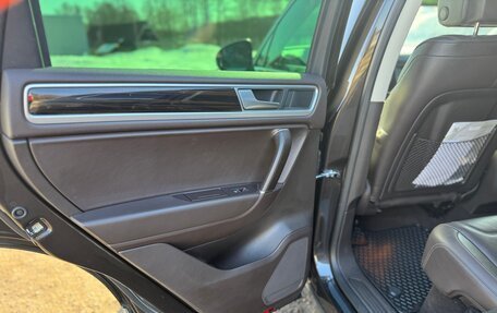 Volkswagen Touareg III, 2016 год, 3 700 000 рублей, 27 фотография