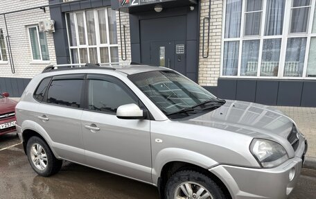 Hyundai Tucson III, 2008 год, 817 000 рублей, 3 фотография