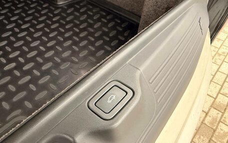 Land Rover Range Rover IV рестайлинг, 2013 год, 3 390 000 рублей, 35 фотография