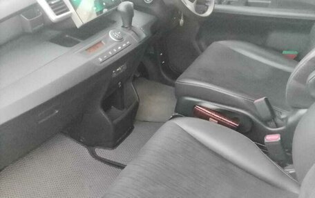 Honda Freed I, 2014 год, 1 500 000 рублей, 14 фотография