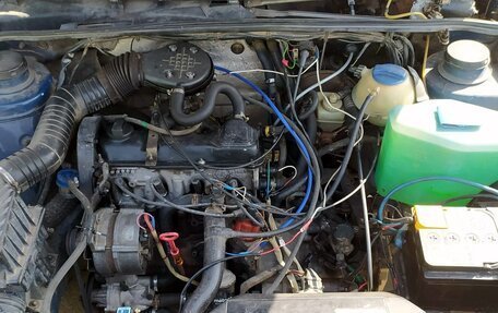 Volkswagen Passat B3, 1988 год, 250 000 рублей, 9 фотография